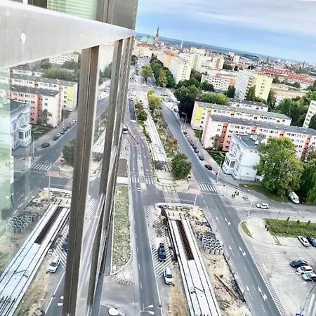 Hanza Tower Downtown 23 Pool & Jacussi *